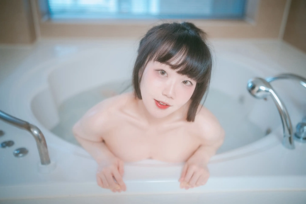 Gái lớp 7 khoe hàng thay bằng nét đẹp trẻ trung sexy đầy sức hút