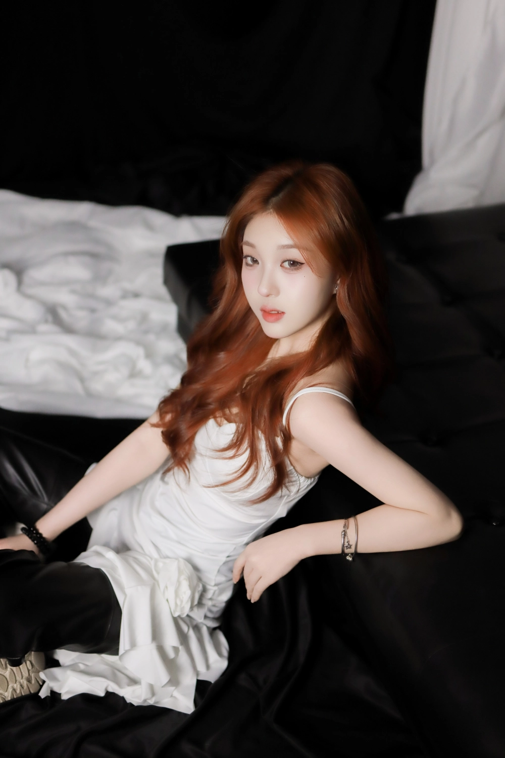 Nữ xinh khoe hàng mang nét đẹp gợi cảm sexy đầy sức hút