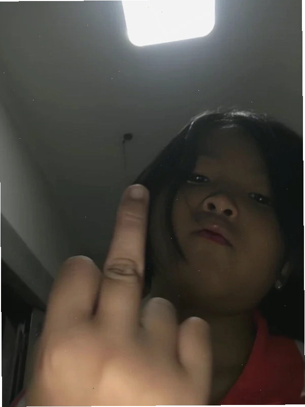 Ảnh meme ngón giữa độc đáo và sáng tạo