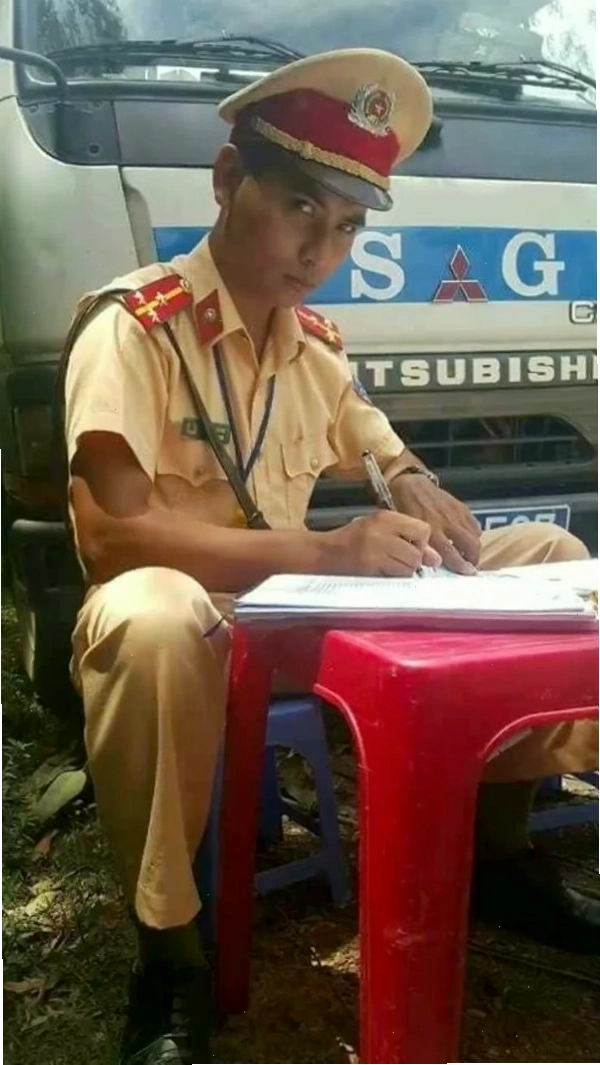 Công an meme 1 với hình ảnh nhân vật quen thuộc