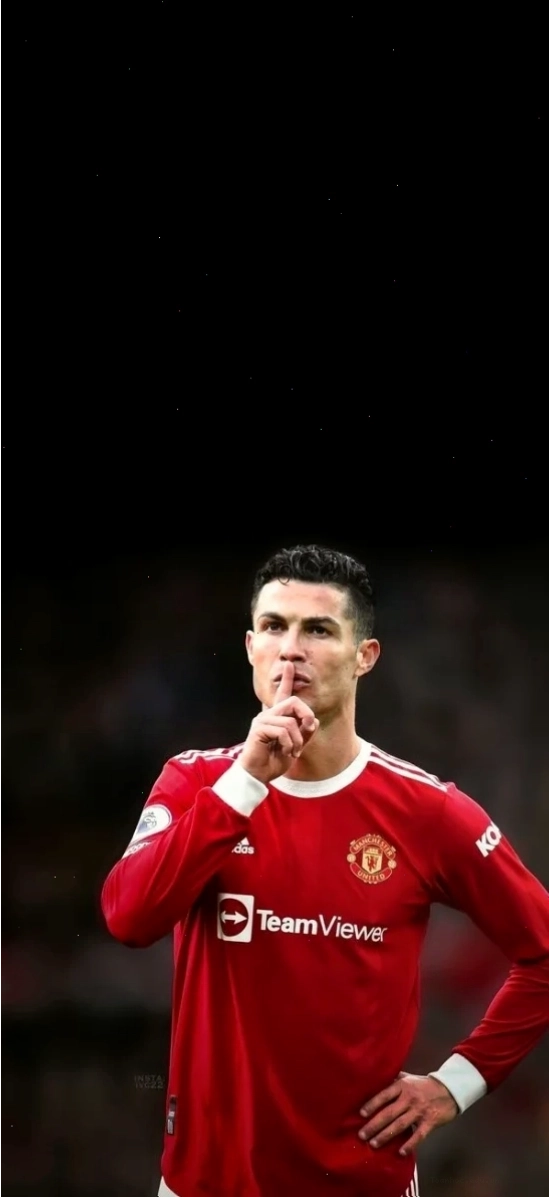 Hình nền Ronaldo khoe kỹ thuật cá nhân