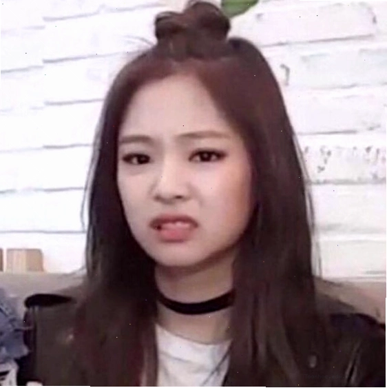 Meme chê với hình ảnh Jennie (Blackpink)