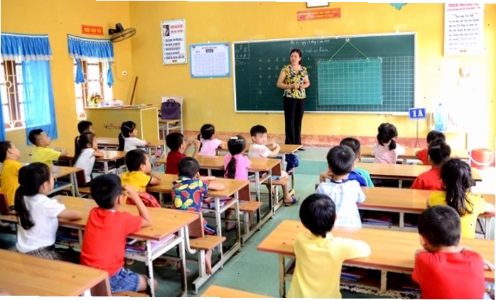 Minh họa cách tính khoảng cách qua thể tích khối chóp