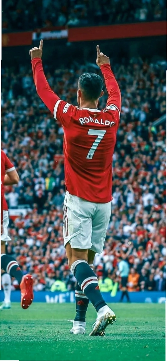 Ronaldo trong trang phục thi đấu mới