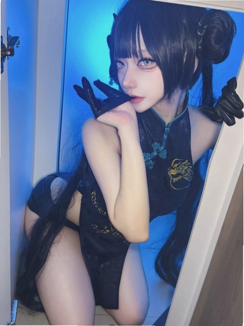 sexy cosplay anime girl final look